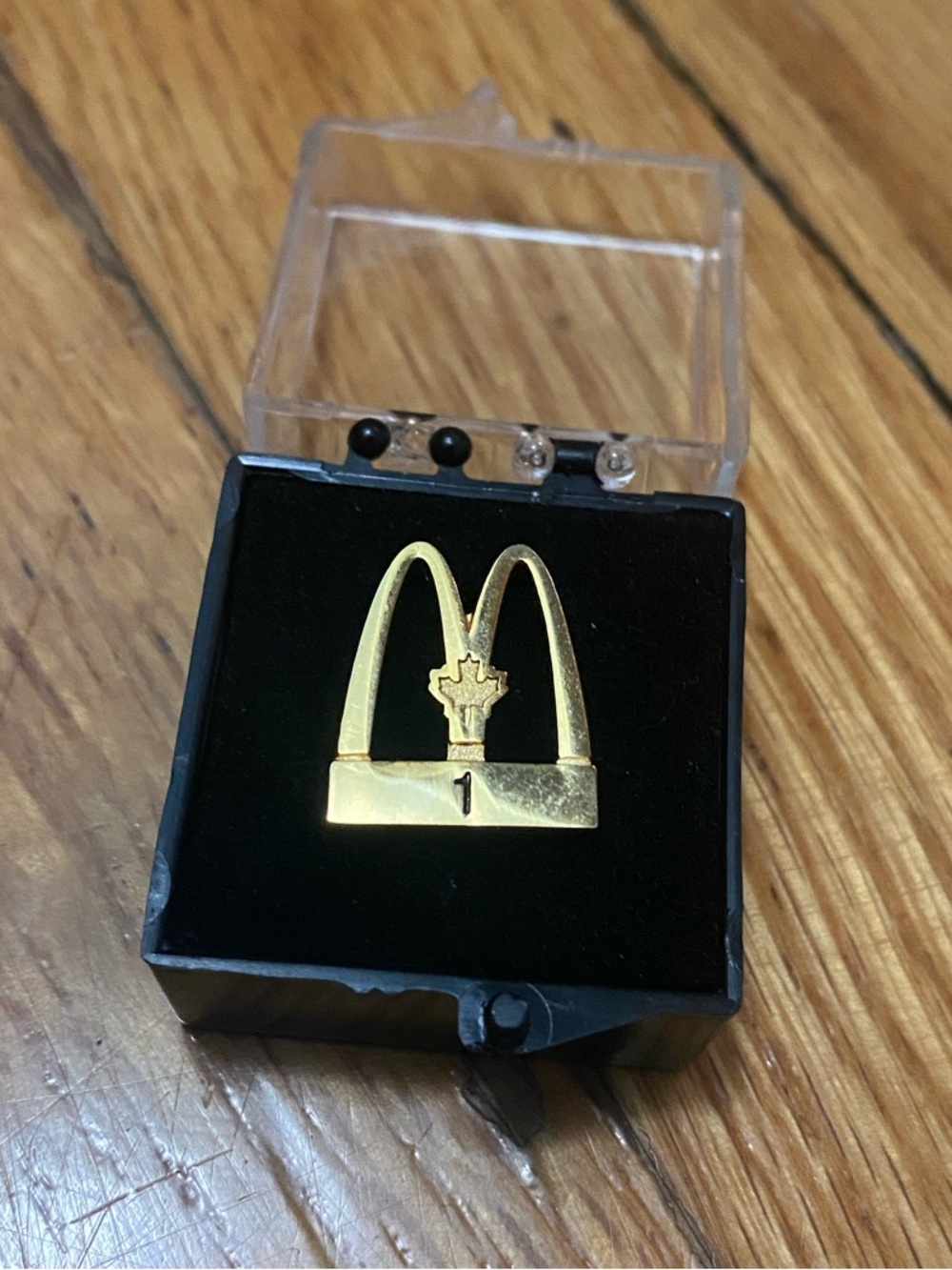 McDonald's Gold Arch 1' Year Lapel Pin